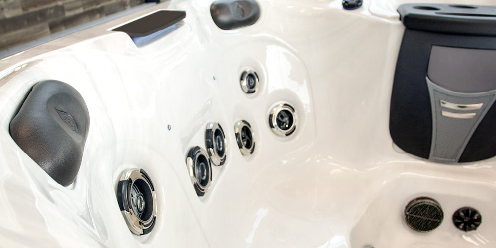 Legacy Whirlpool LW 67.25 hot tub.