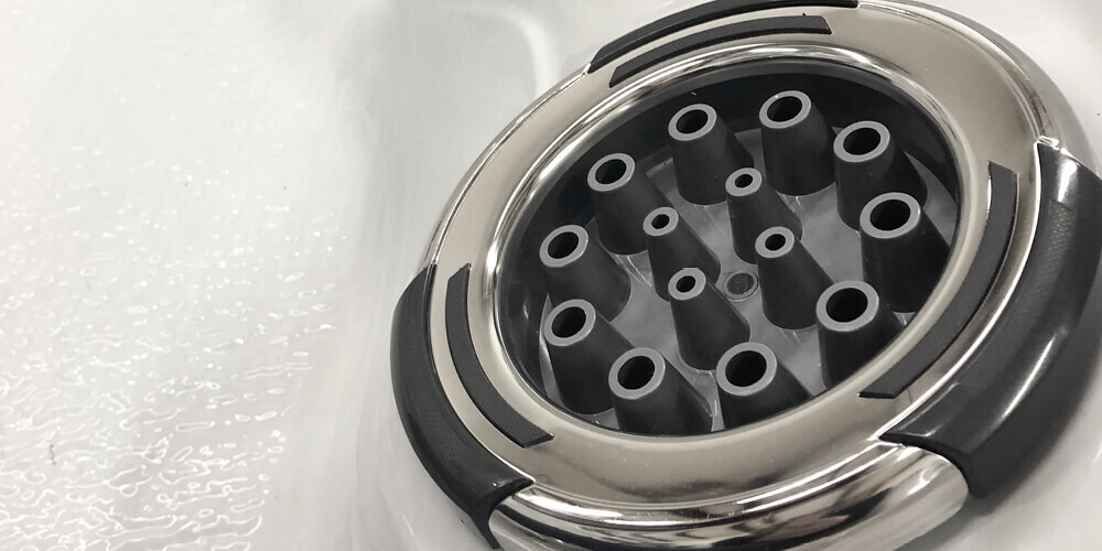 Legacy Whirlpool LW 8.25 hot tub.